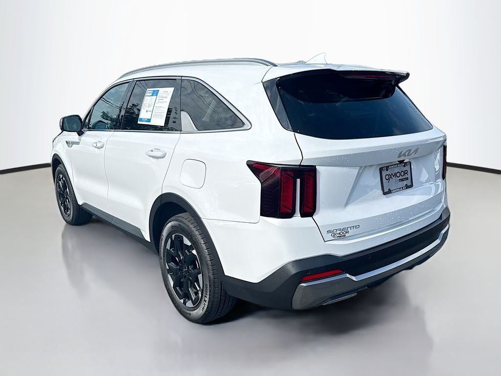 Used 2025 Glacial White Pearl Kia S image 5