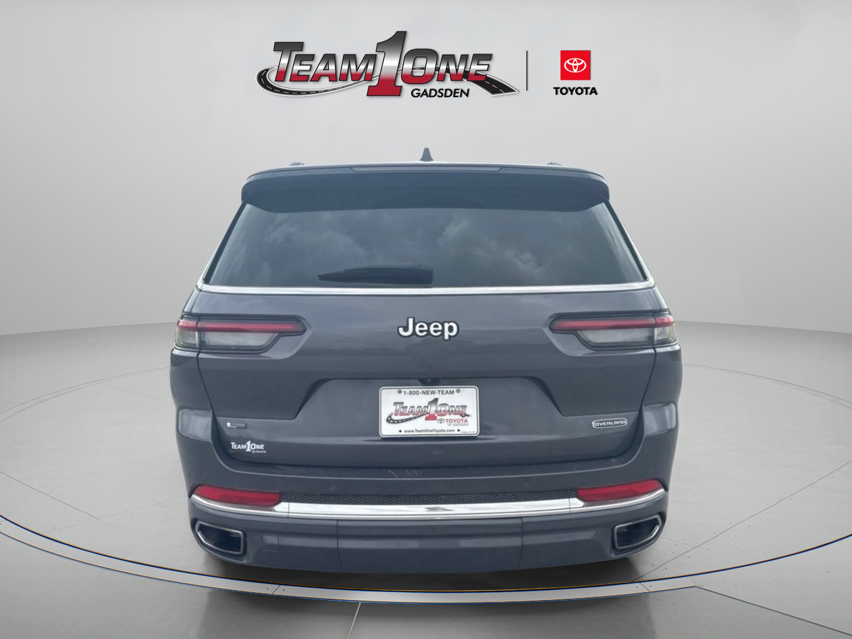 Used 2023 Baltic Gray Metallic Clearcoat Jeep Overland image 8