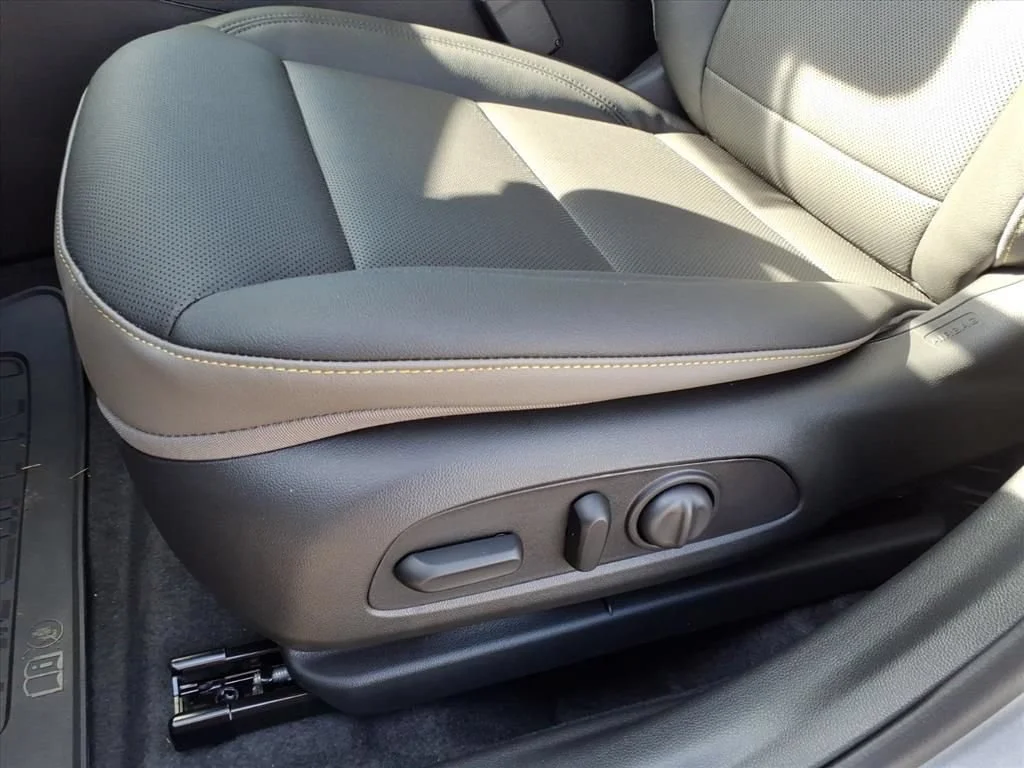 2026 Chevrolet Trax Activ - Photo 4