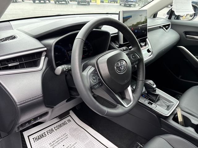 Used 2026  Toyota XLE image 14