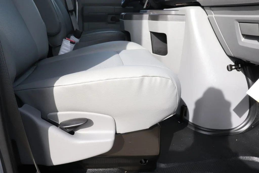 New 2027 White Ford Base Box Van image 29