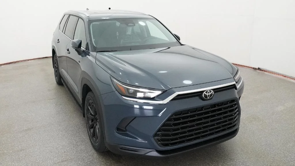 New 2026 Storm Cloud Toyota XLE image 11