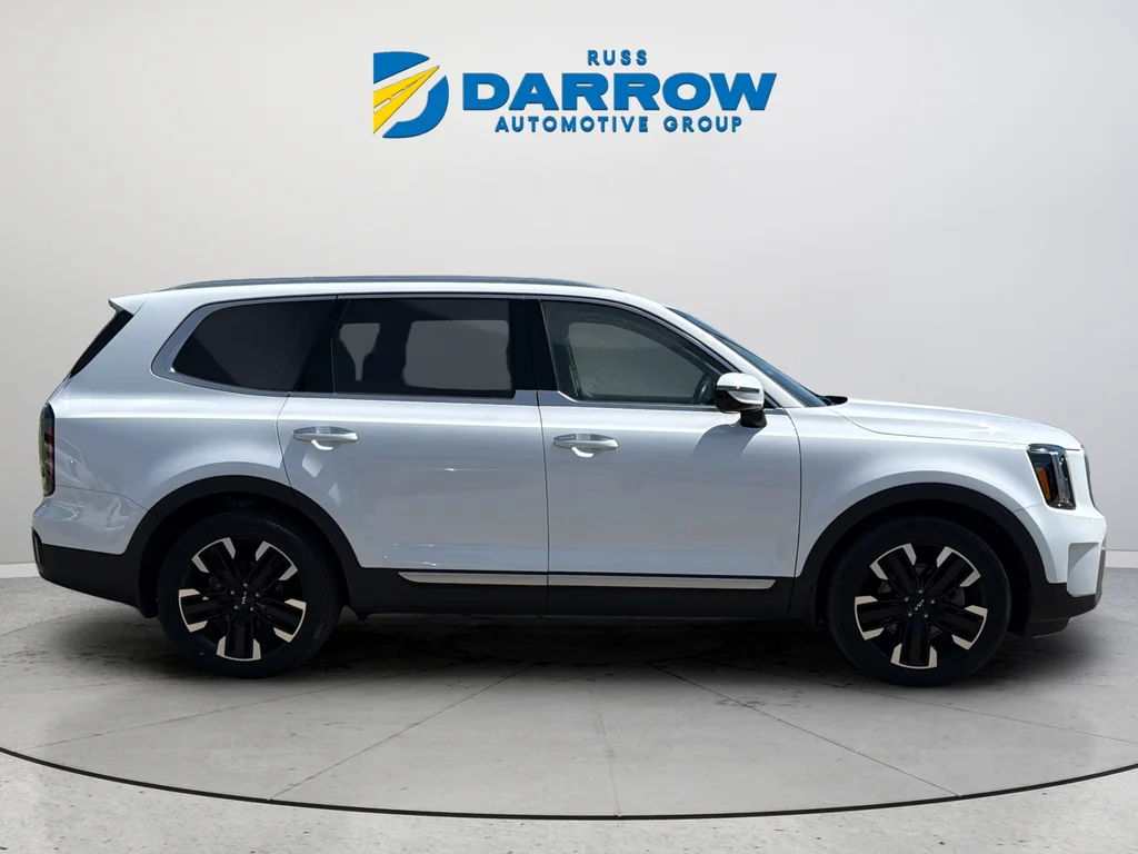 Certified Used 2023 White Kia SX image 6