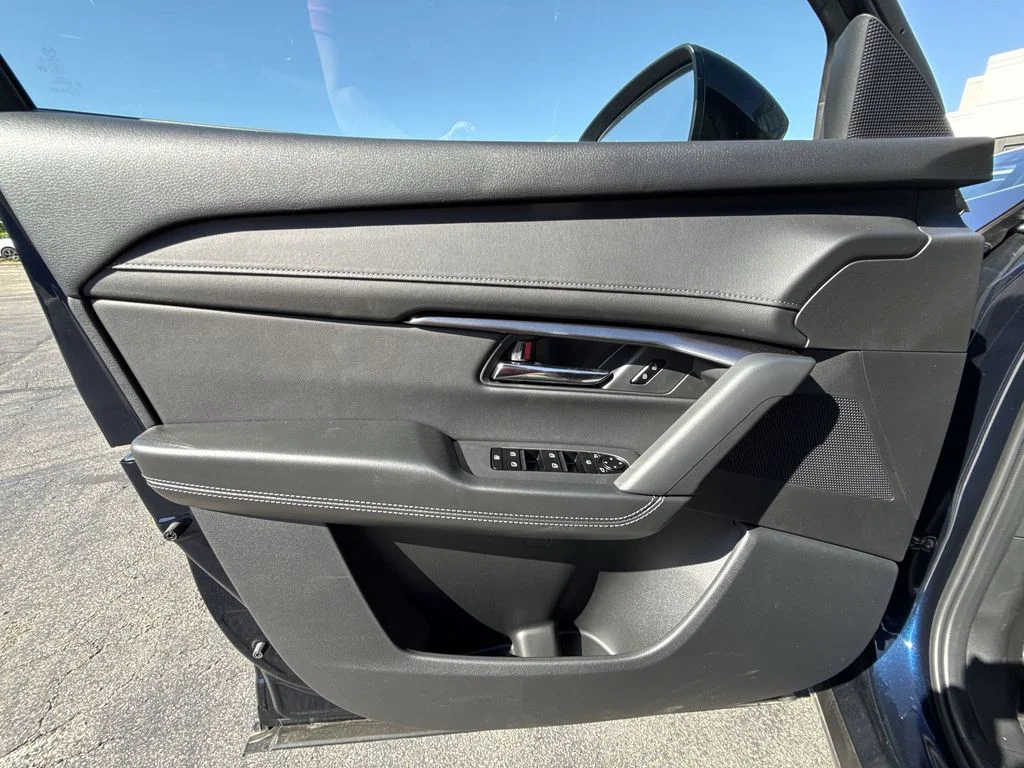 New 2026 Navy Blue Mica Mazda 2.5 S Select AWD image 13