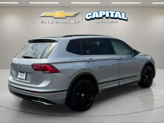 Used 2021 Silver Volkswagen 2.0T SE R-Line Black image 5