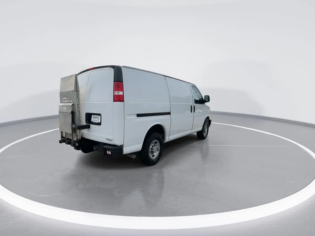 Used 2022 White Chevrolet Work Van image 8