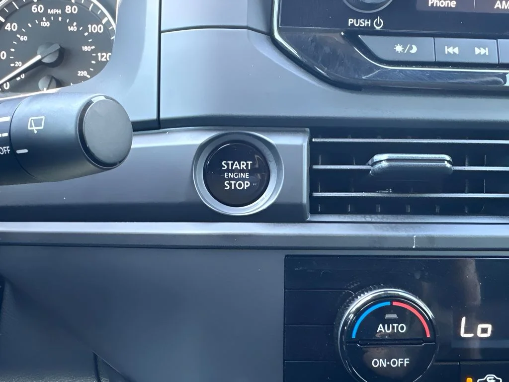 Used 2025 Gray Nissan S image 19
