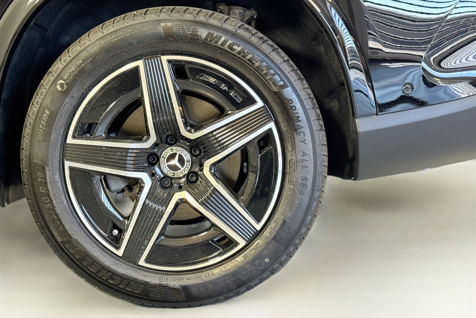 New 2026 Black Mercedes-Benz GLC 300 image 29