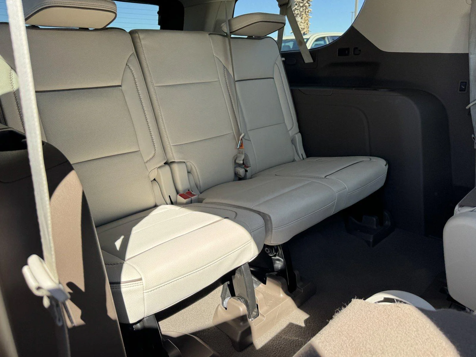 Used 2024 Midnight Blue Metallic GMC Denali image 10
