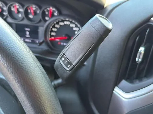 Used 2024 White Chevrolet Custom image 16