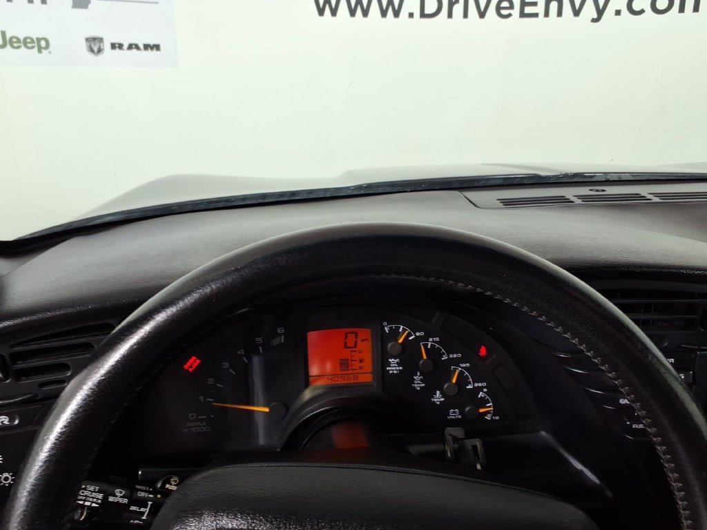 Used 1995  Chevrolet Base image 21
