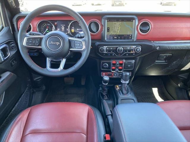 Used 2023 Granite Crystal Metallic Clearcoat Jeep Willys image 17