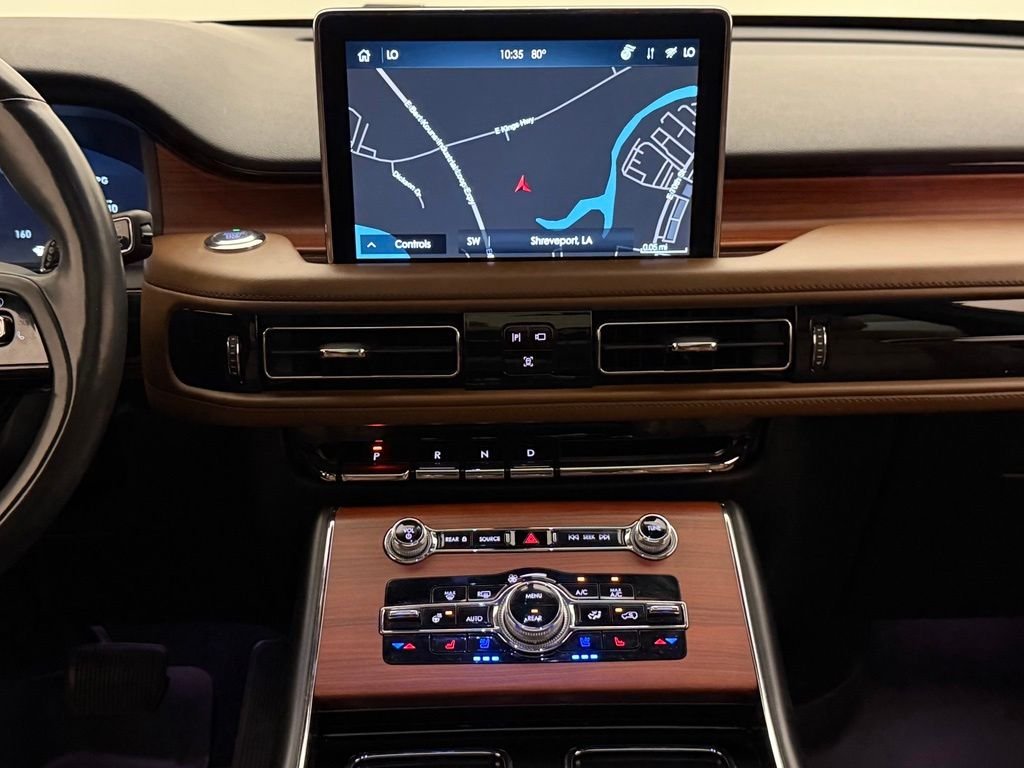 Used 2021 Ceramic Pearl Lincoln Reserve image 36