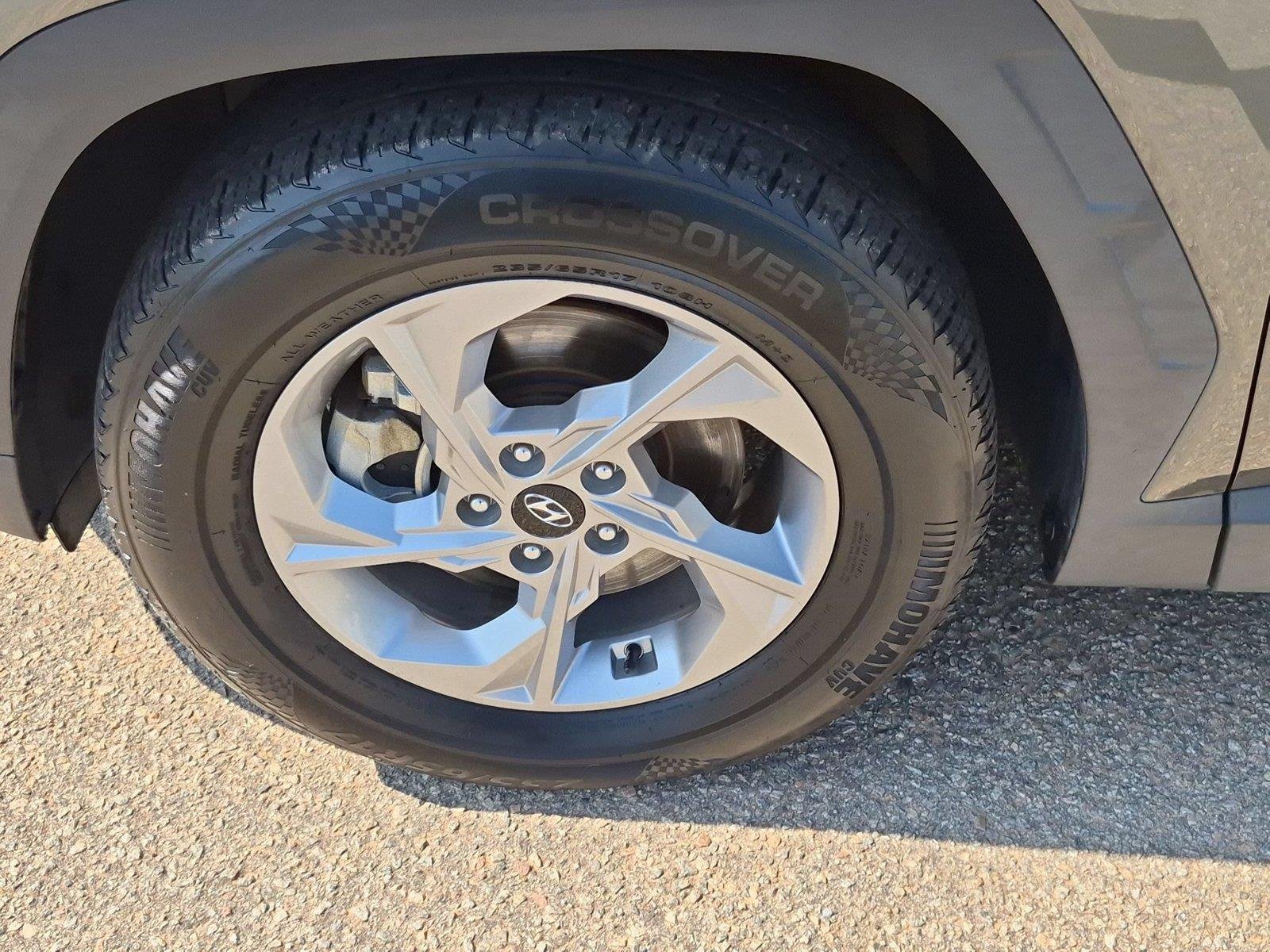 Used 2022 Amazon Gray Hyundai SE image 10