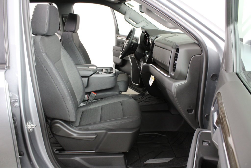 New 2026 Sterling Gray Metallic Chevrolet RST image 15