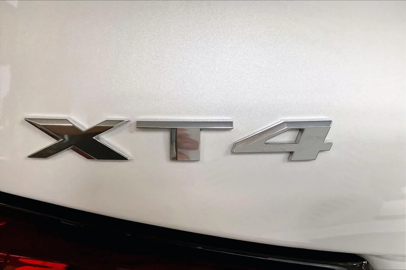 Used 2024 Crystal White Tricoat Cadillac AWD Luxury image 31