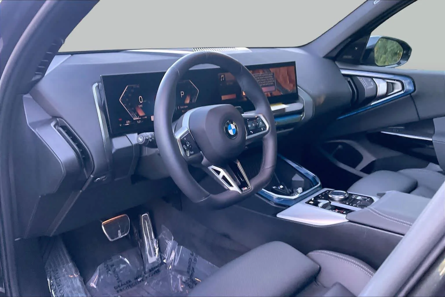 New 2026 Dark Graphite Metallic BMW 30 xDrive image 8