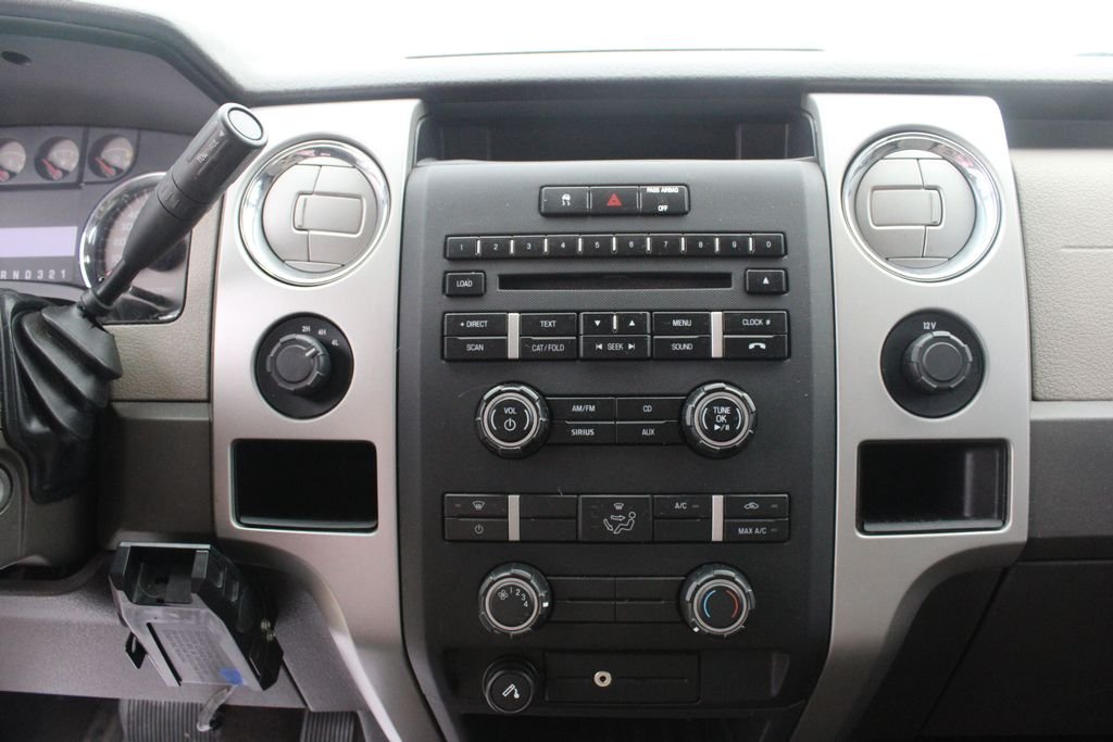 Used 2010 Black Ford XLT image 12