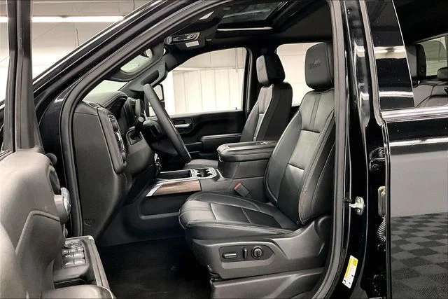 Used 2022 Black Chevrolet High Country image 24