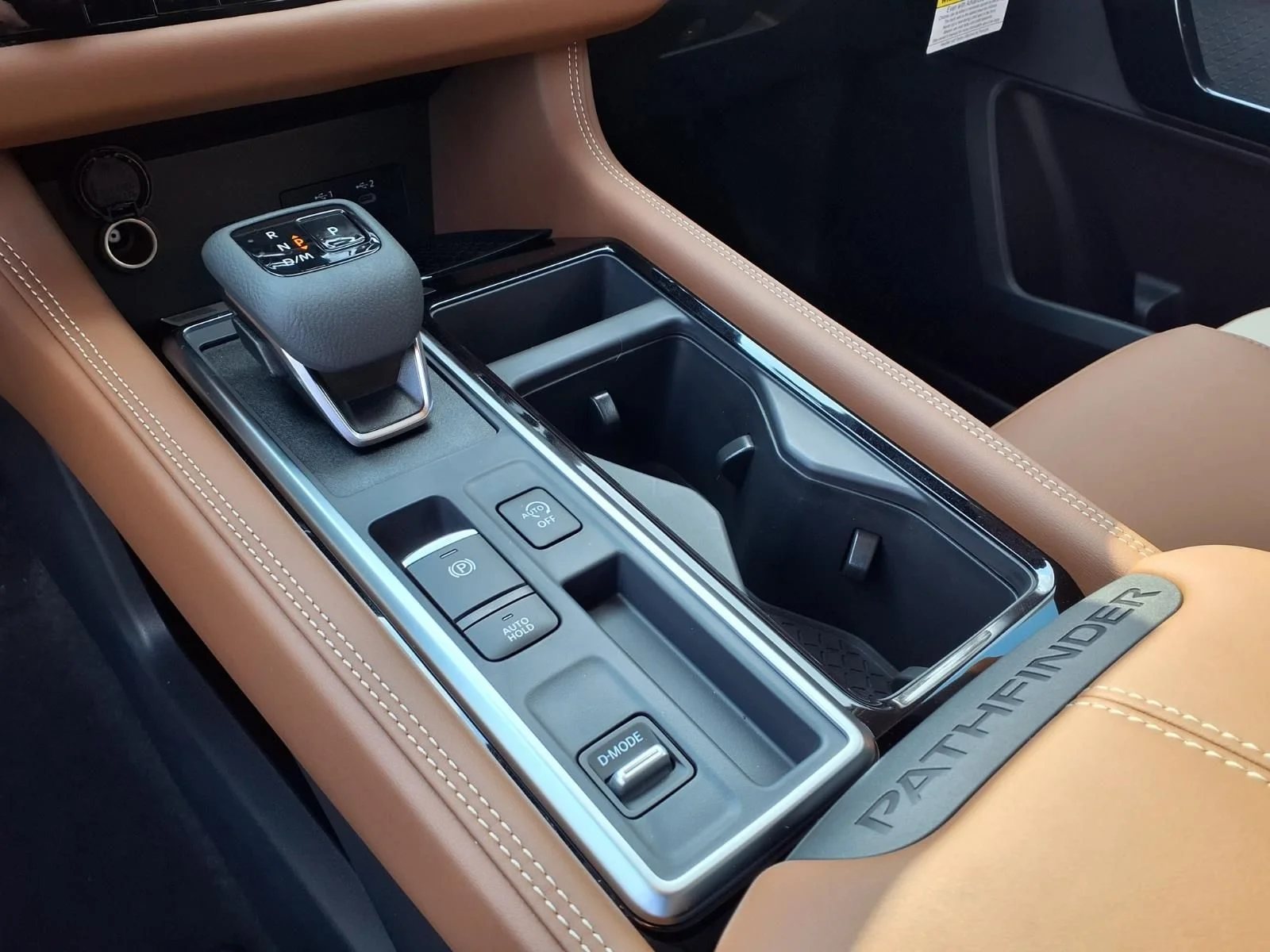 New 2026 Scarlet Ember Tintcoat Nissan Platinum image 13