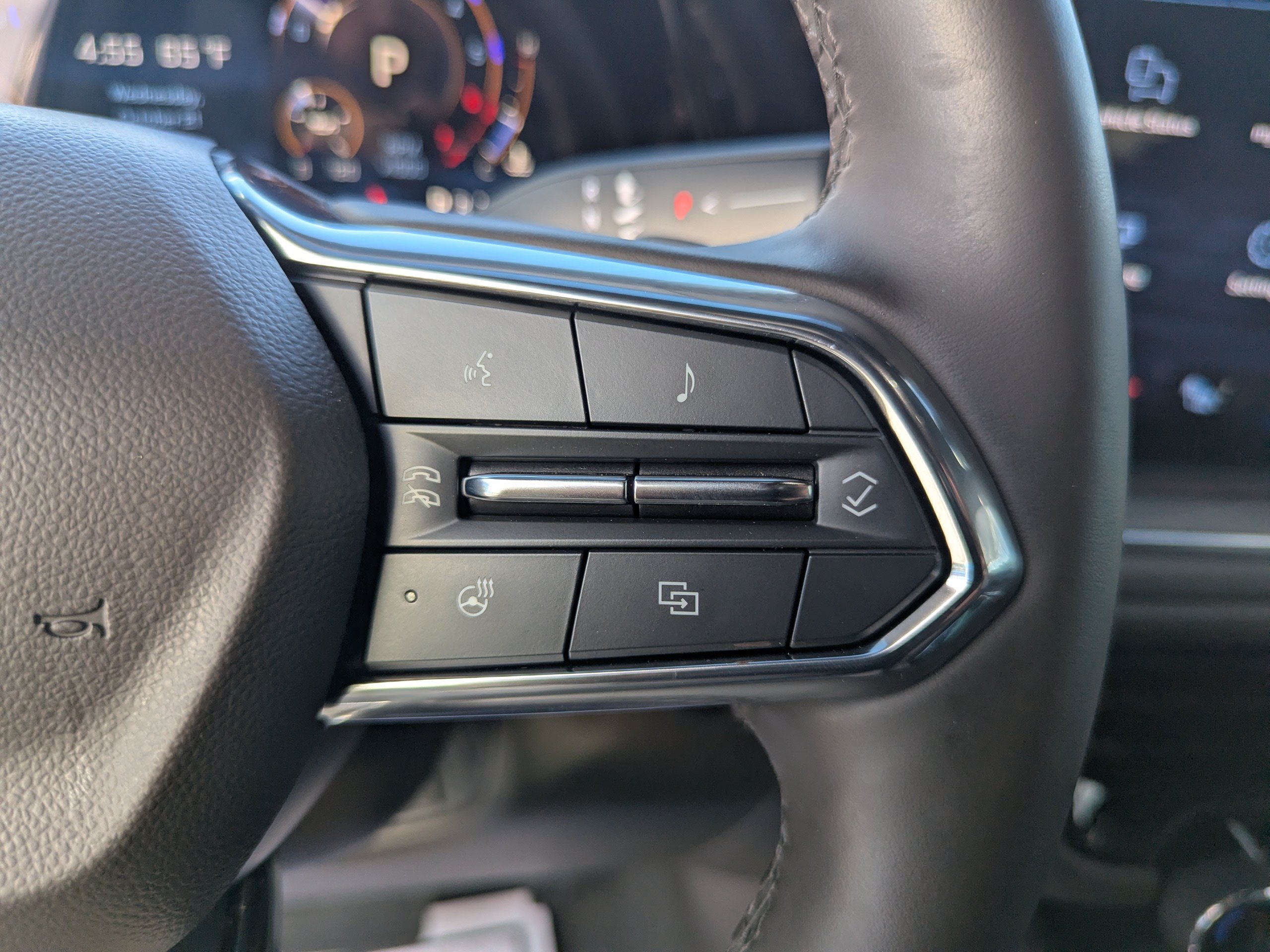 2025 Chevrolet Suburban Z71 - Photo 17