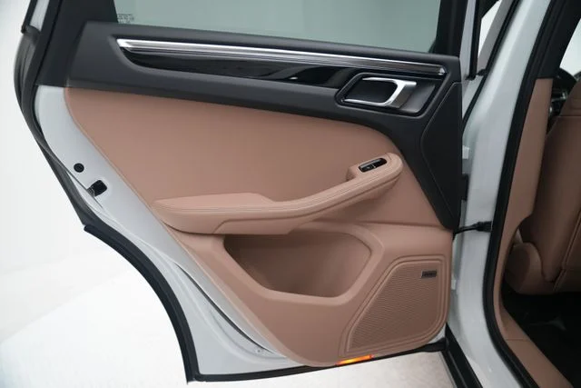 Certified Used 2026  Porsche  image 32
