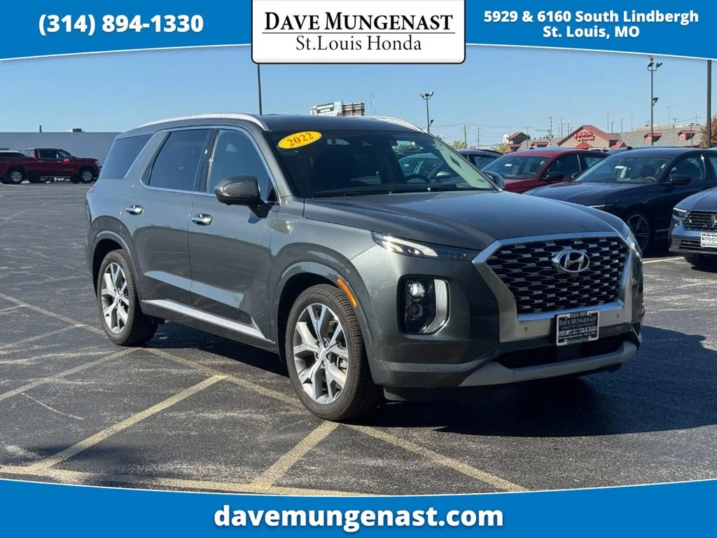 Used 2022 Gray Hyundai Limited image 1