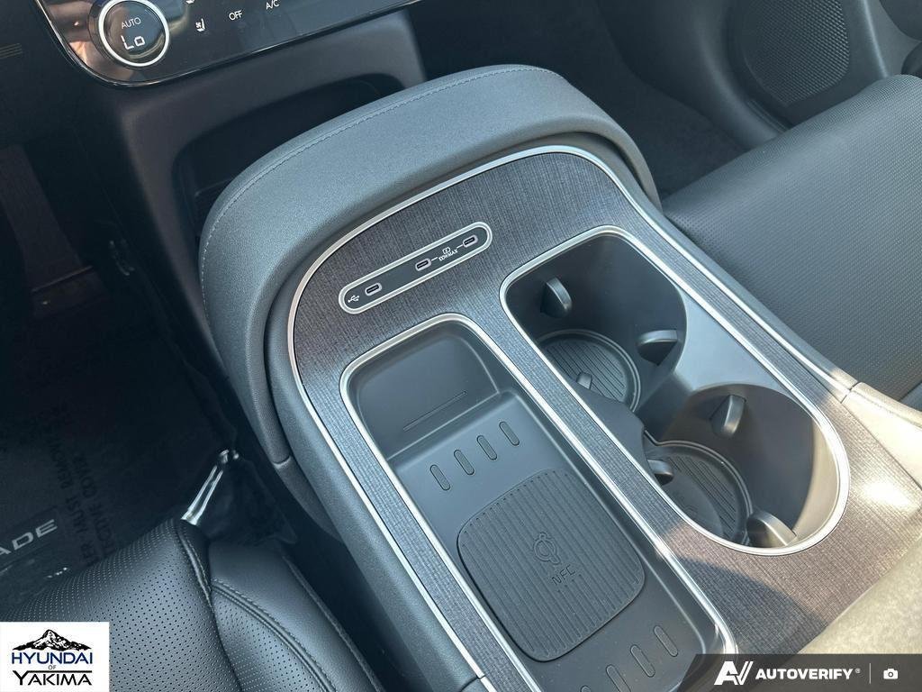 2026 Hyundai Palisade Limited - Photo 18