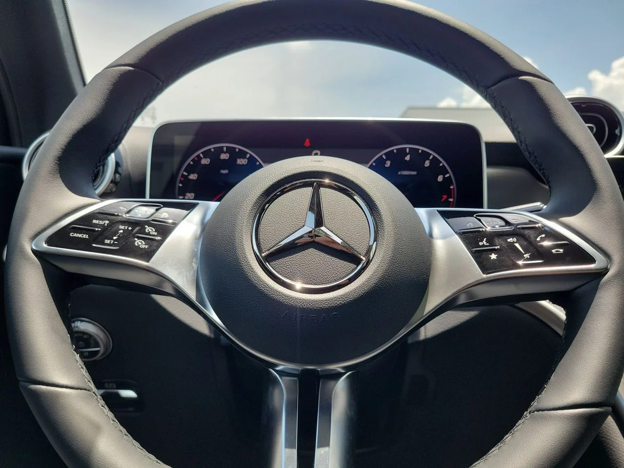 New 2026 Black Mercedes-Benz GLC 300 image 29