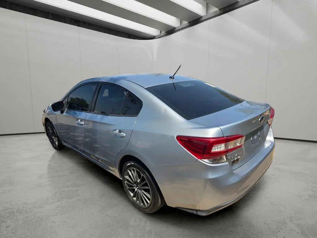 Used 2019 Ice Silver Metallic Subaru 2.0i (CVT) image 6