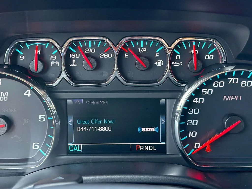 Used 2018 Summit White Chevrolet LT image 16