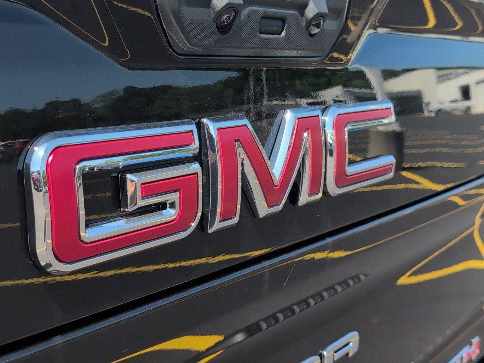 New 2026 Onyx Black GMC AT4 image 4