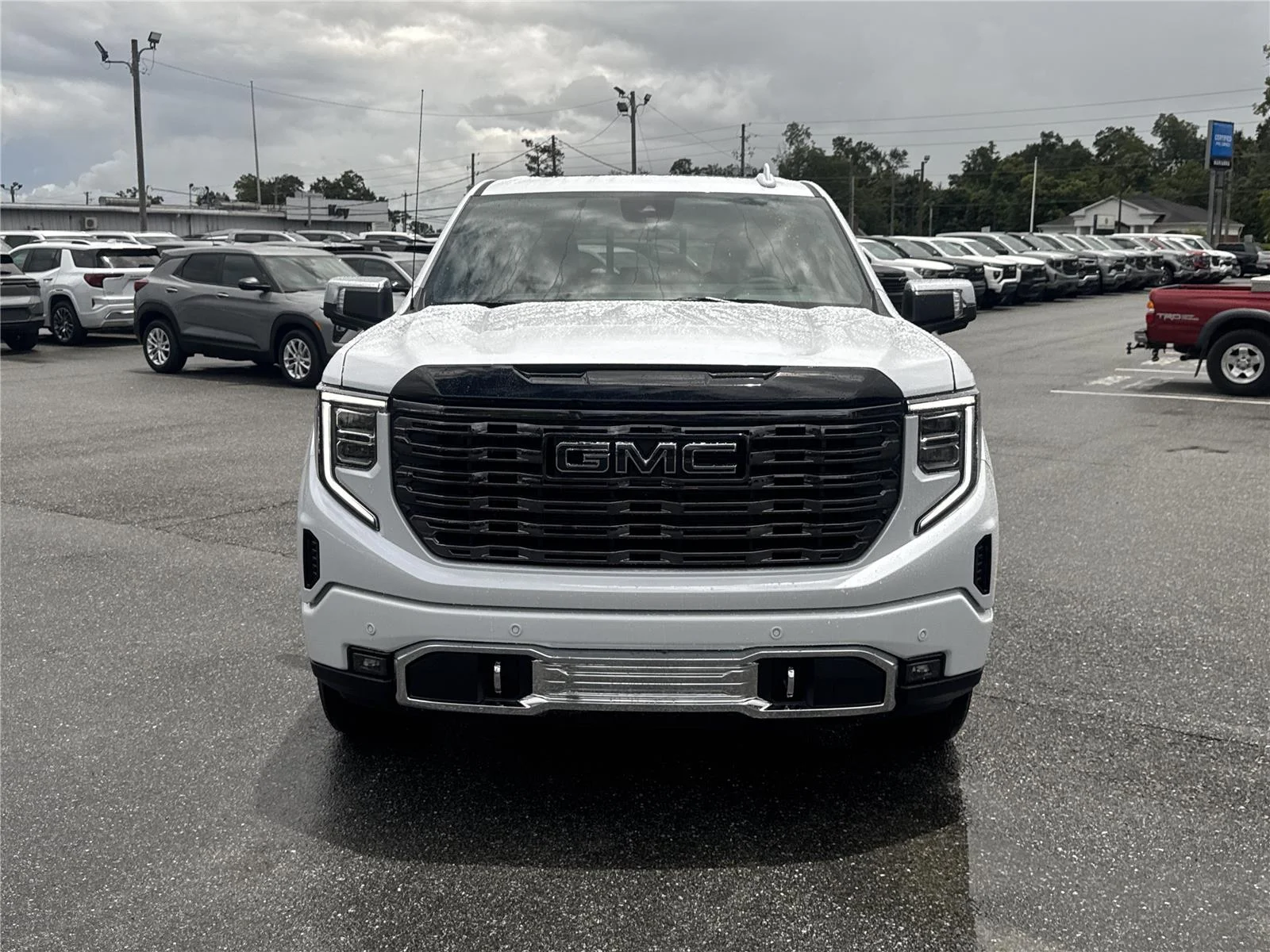New 2026 Glacier White Tricoat GMC Denali Ultimate image 9