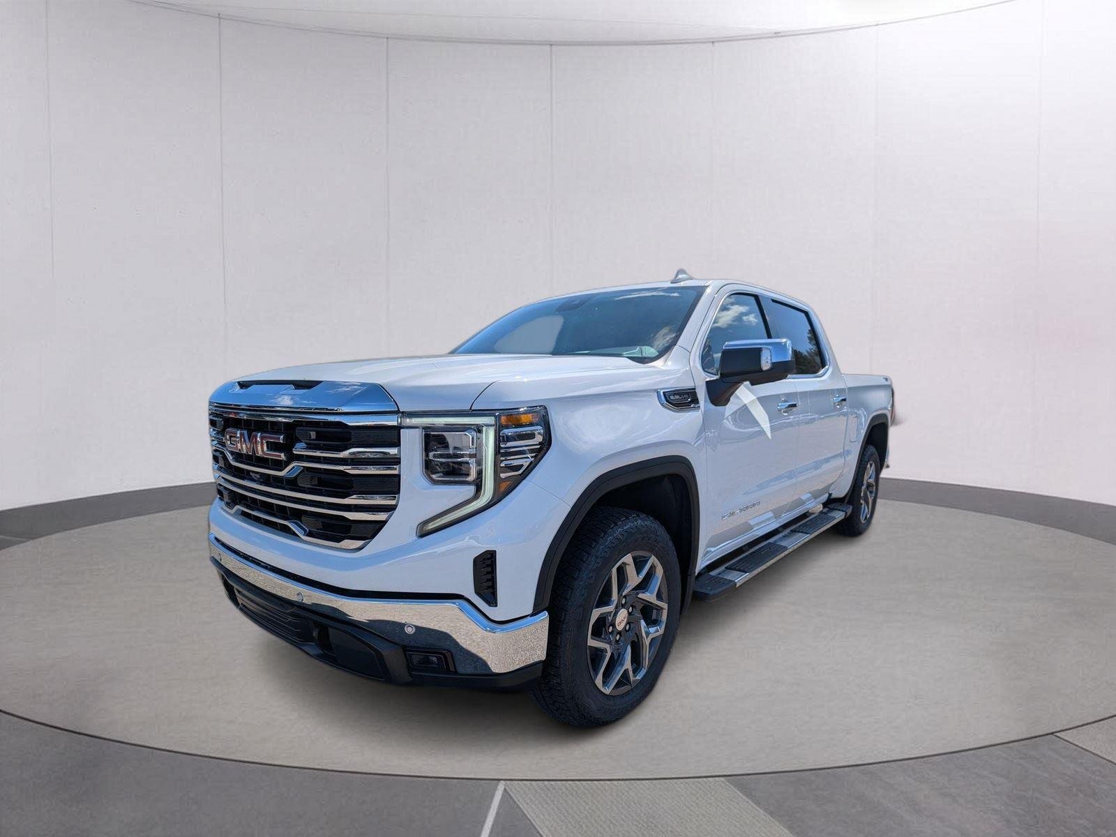 New 2026 Summit White GMC SLT image 7
