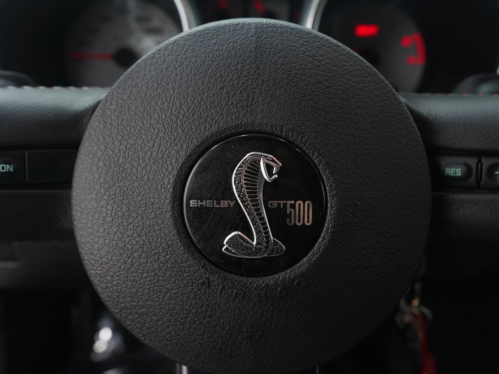 Used 2009  Ford Shelby GT500 image 27