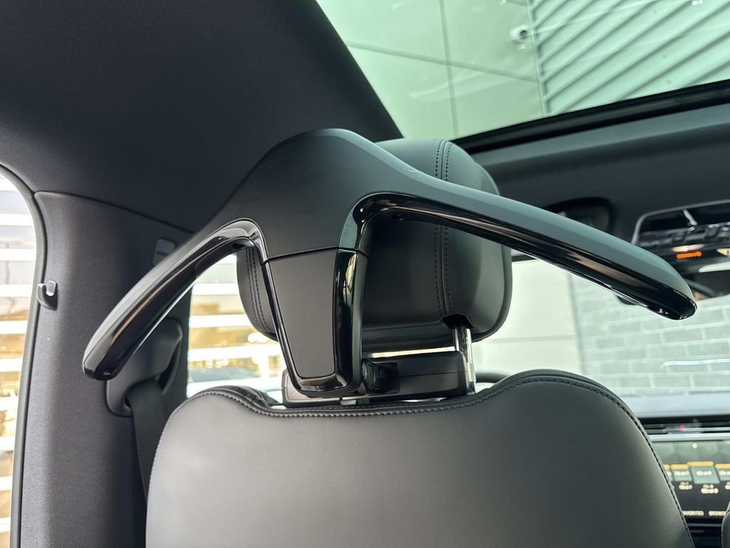 Certified Used 2024 Santorini Black Metallic Land Rover SE image 17