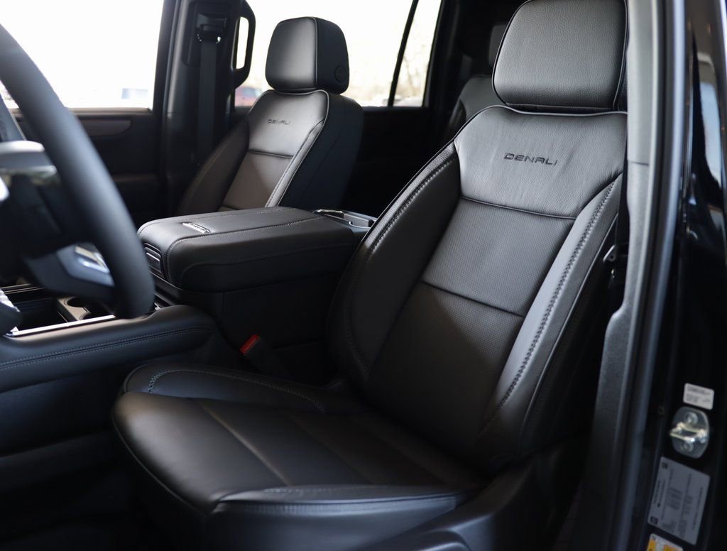 2026 GMC Yukon XL Denali - Photo 26
