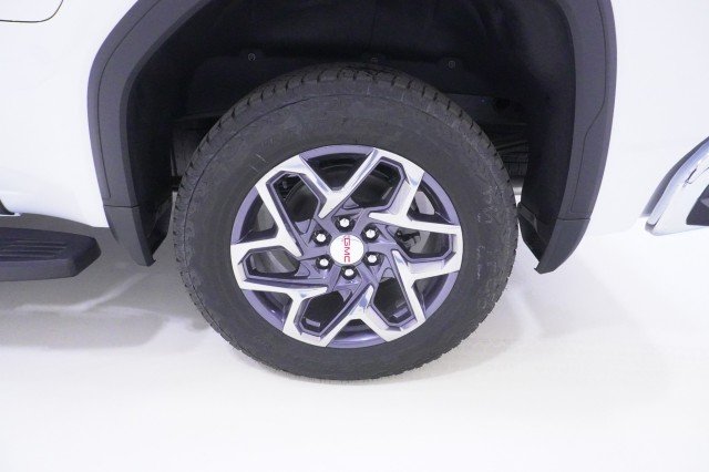2026 GMC Sierra 1500 SLT - Photo 13