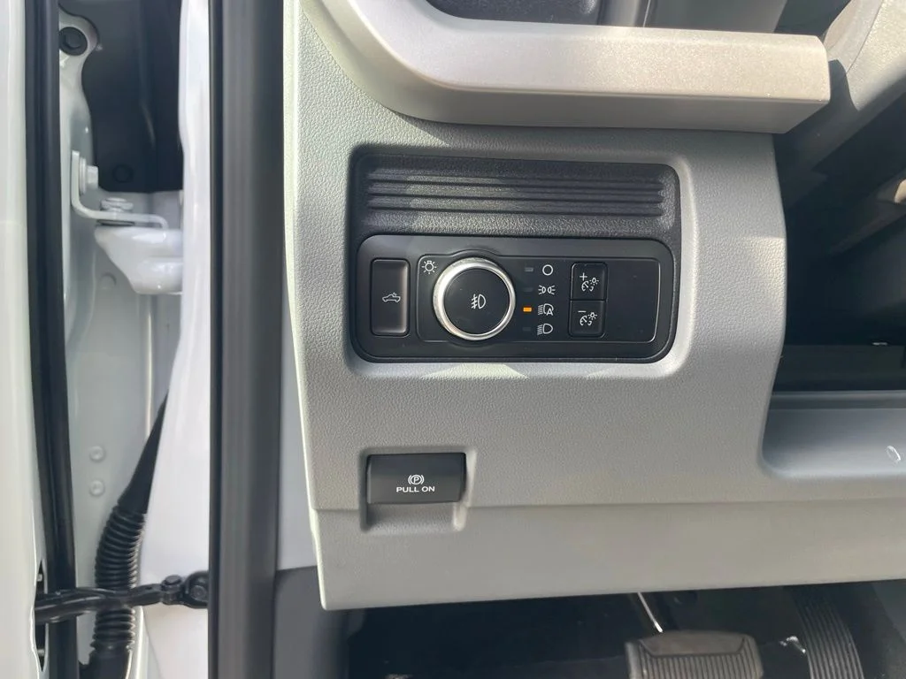 New 2026 Oxford White Ford F-350® XL image 12