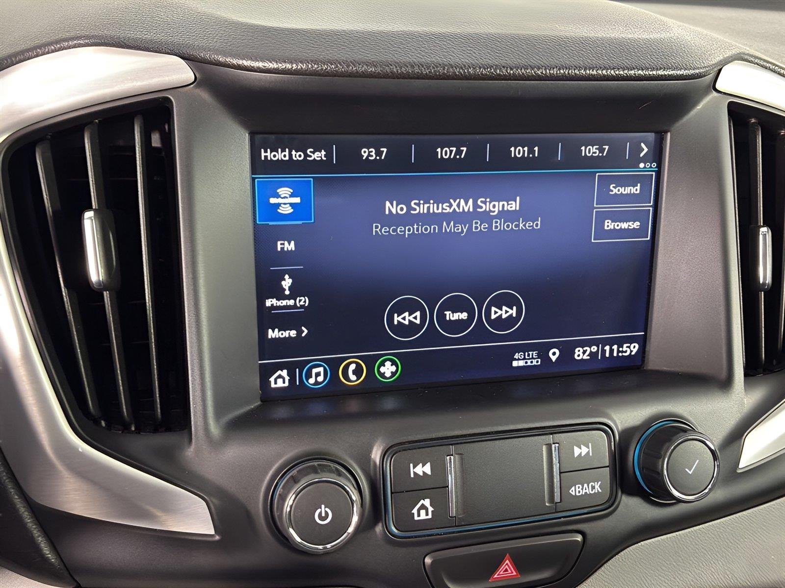 Used 2019 Quicksilver Metallic GMC SLT image 27