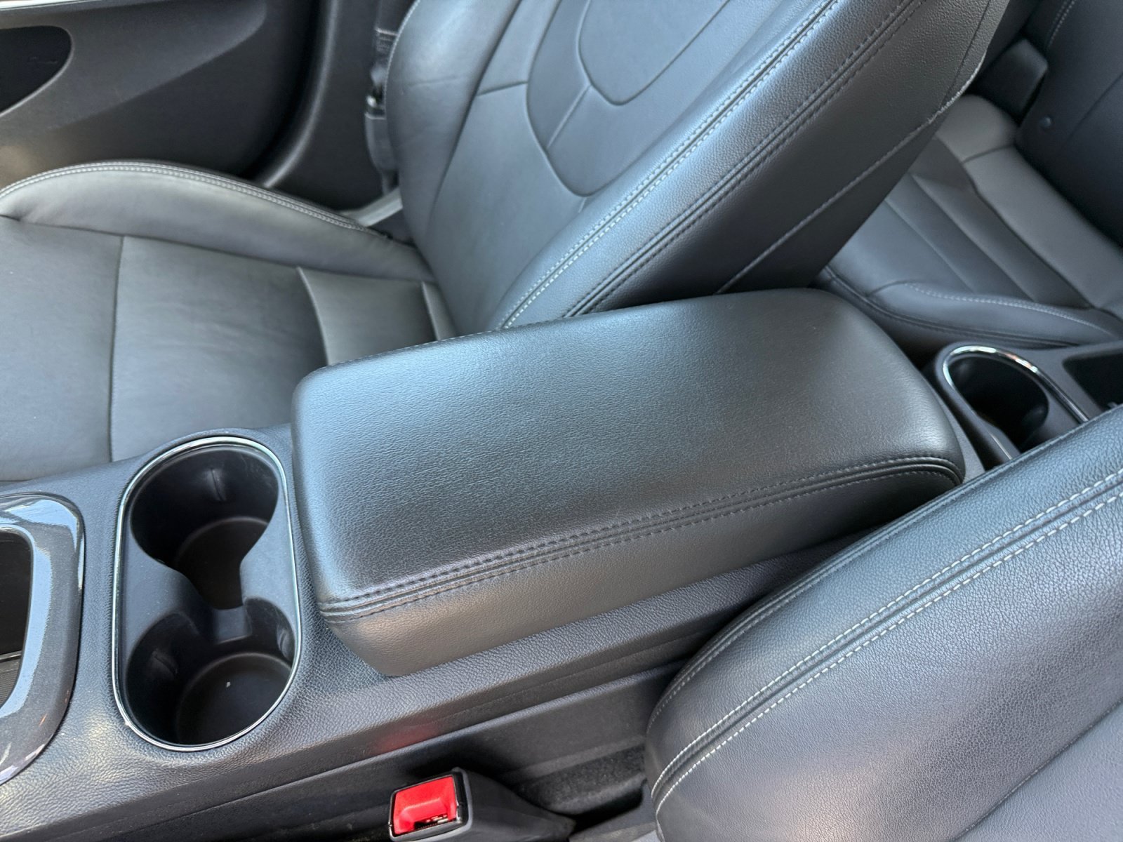 Used 2013 Topaz Metallic Chevrolet  image 14