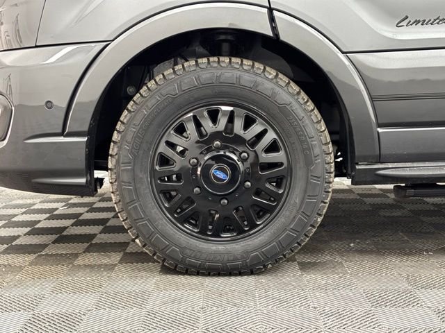 New 2026 Gray Ford Explorer Limited SE image 55