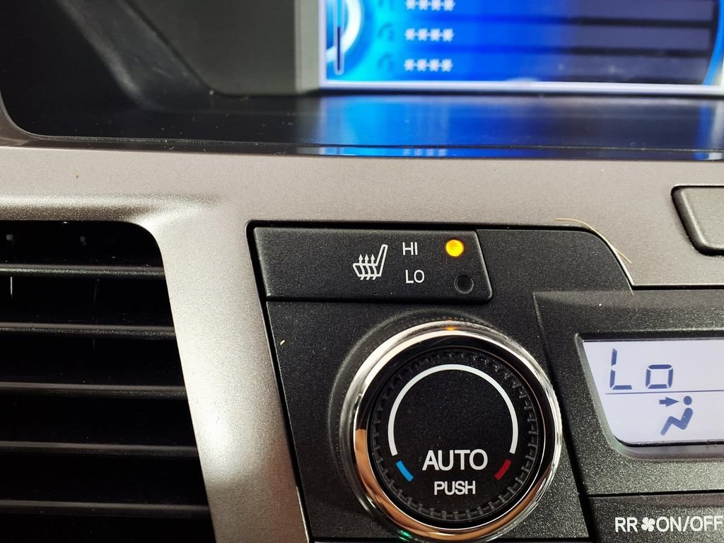 Used 2015 Gray Honda EX-L image 17