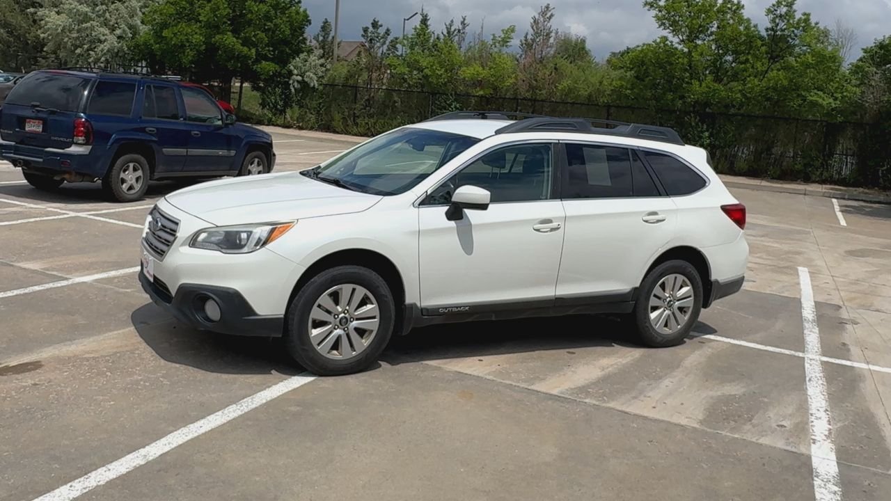2017 Subaru Outback 2.5i Premium photo 4