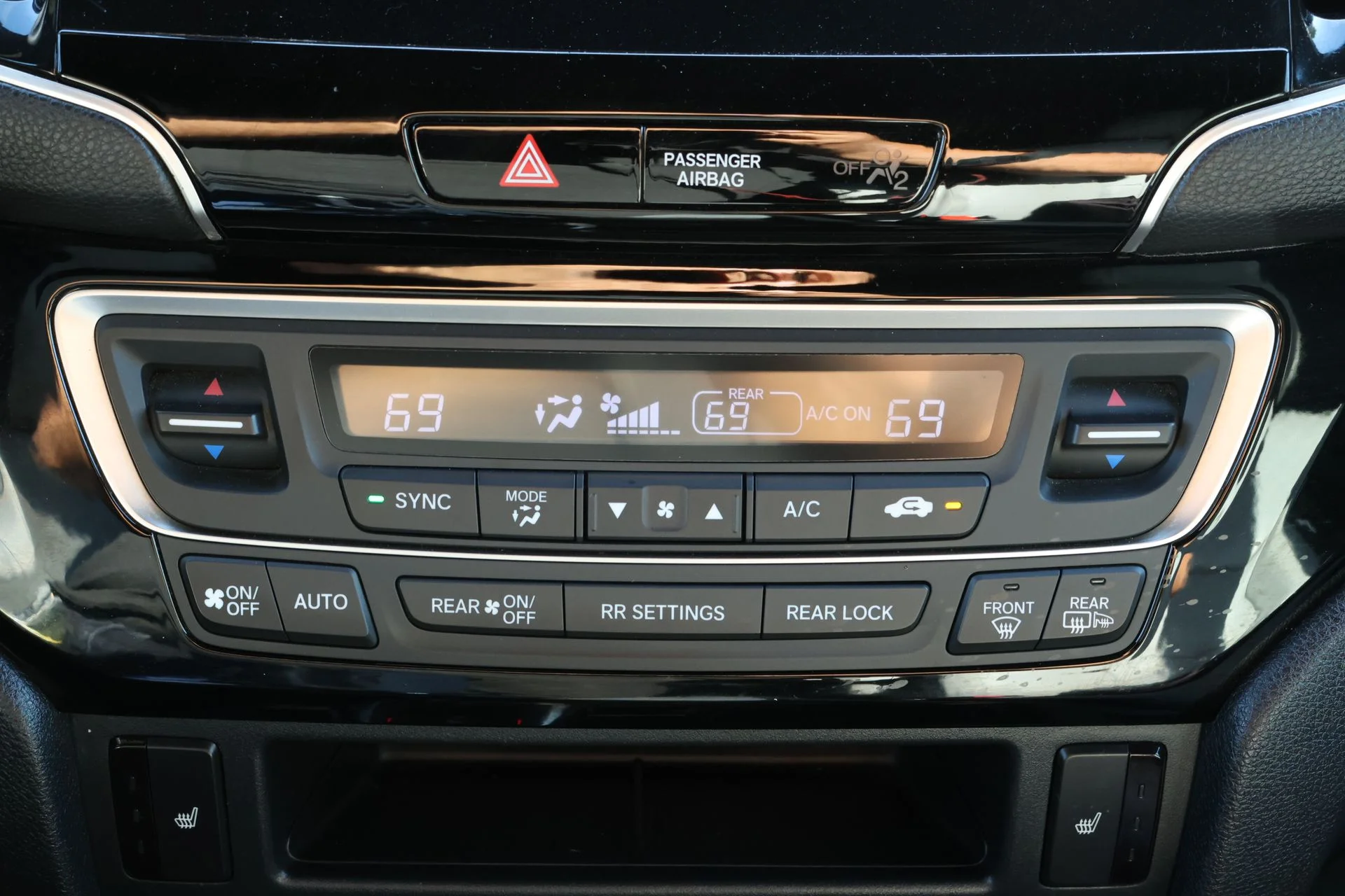Used 2020 Blue Honda Touring image 15