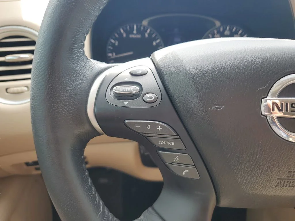 Used 2019 White Nissan Platinum image 20
