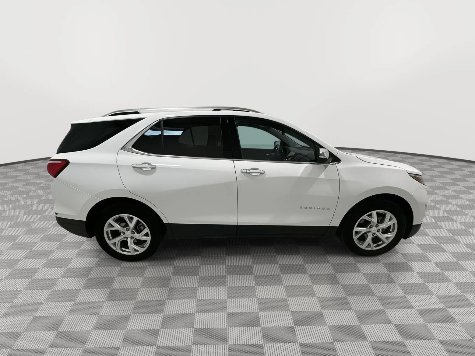 Used 2021 SUMMIT WHITE Chevrolet Premier image 5