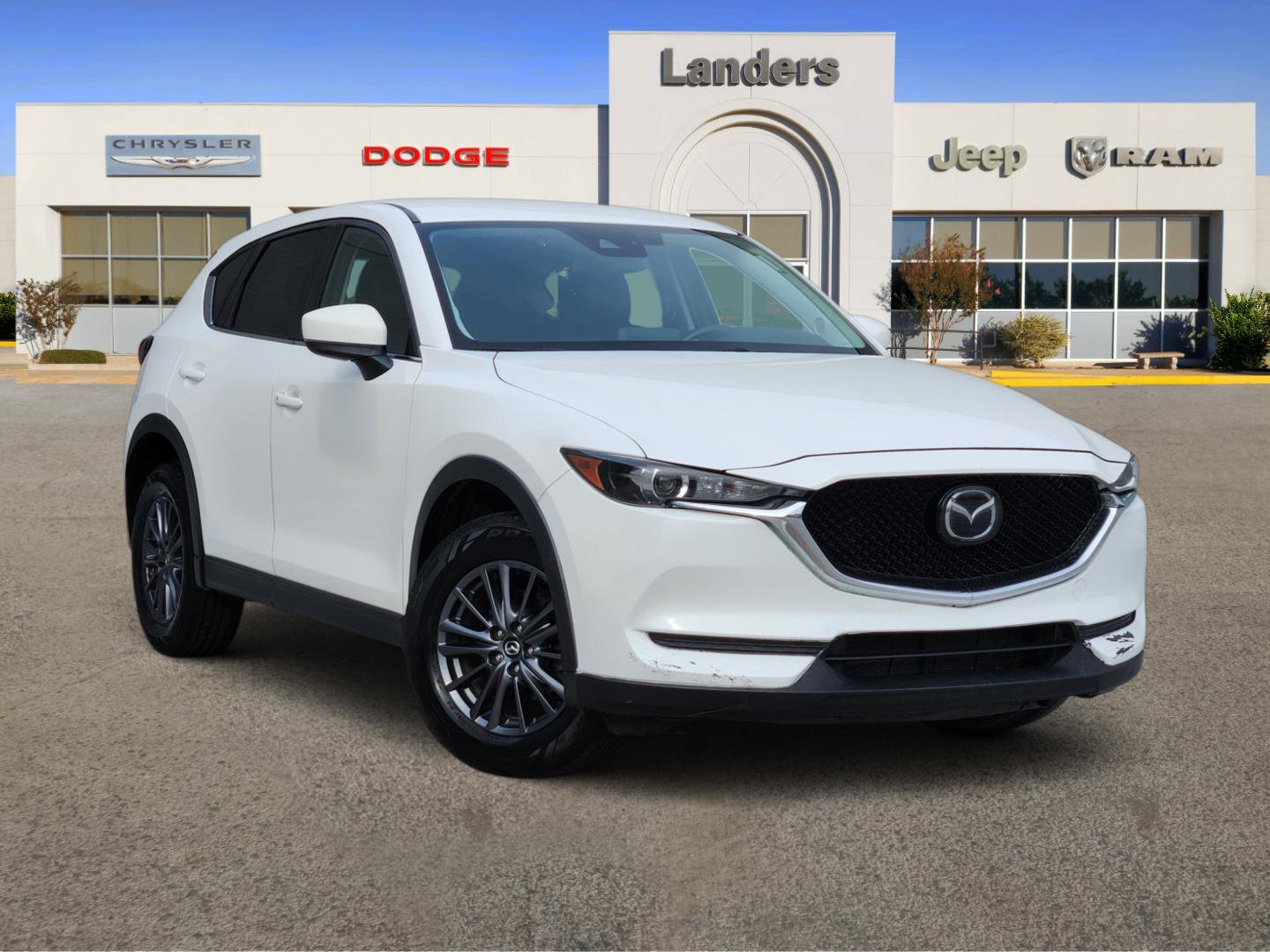 2020 Mazda CX-5 Touring Auto's photo