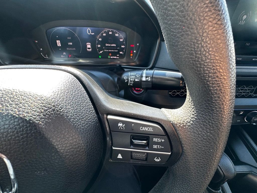 Used 2024  Honda LX image 30