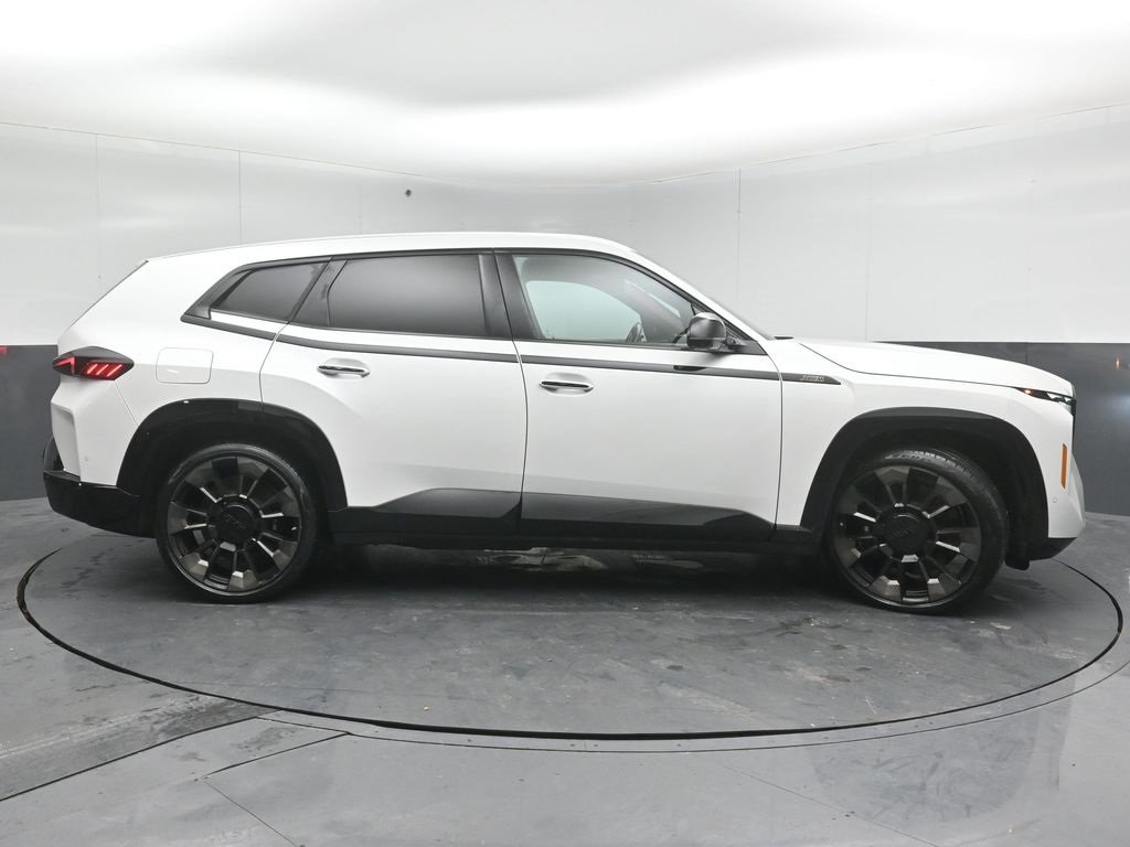 2023 BMW XM - Image 7